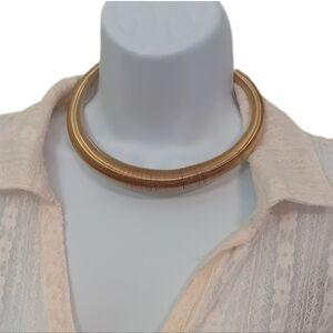 Chic Gold Collar Necklace
